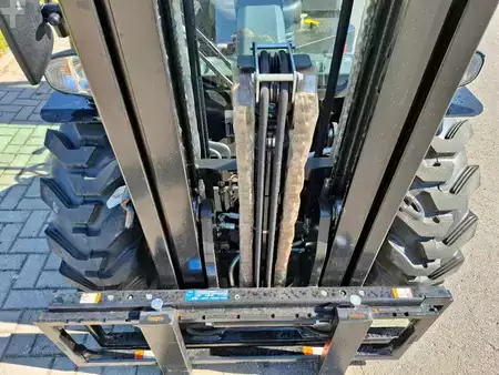 Dieselový VZV 2025  Manitou MC 25-4 D K | 2025 | Open cabin (10)