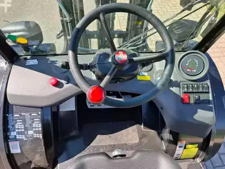 Dieselový VZV 2025  Manitou MC 25-4 D K | 2025 | Open cabin (12)