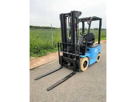 Electric - 4 wheels 2022  EP Equipment EFL181 (4)