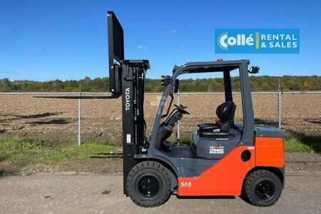 Dízel targoncák 2022  Toyota 8 FDF 25 | 2022 (2)