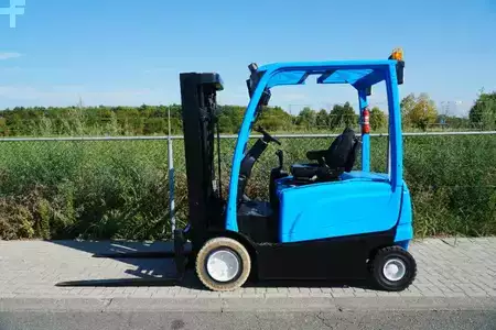 Sähkö - 4 pyör 2016  Yale ERP25VL | 2016 (4)