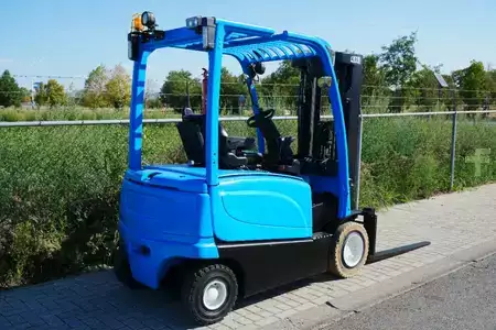 Sähkö - 4 pyör 2016  Yale ERP25VL | 2016 (6)