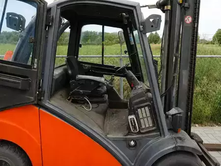 Chariots élévateurs diesel 2003  Linde H 25 D | 2003 (10)