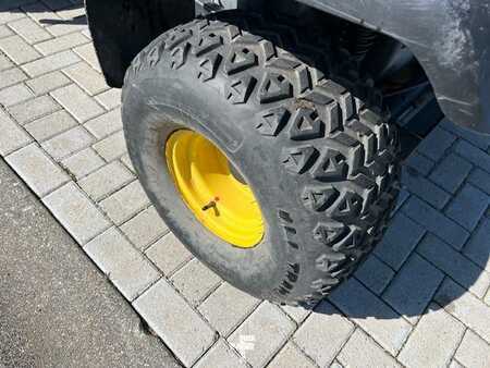 John Deere Gator