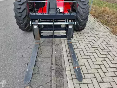 Chariots téléscopiques fixes 2023  Manitou MT 933 EASY 75 D | 2023 (11)