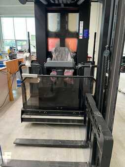 Schmalgangstapler 2019  Toyota VCE150E (4)