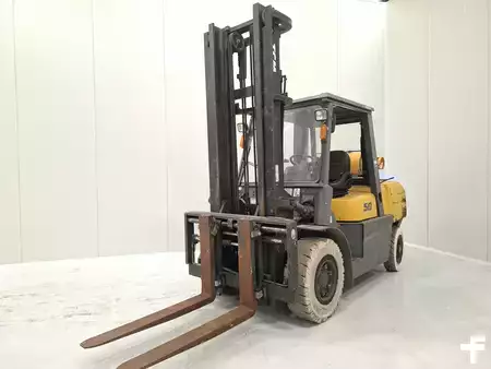 Gas truck 2014  TCM FG50T3 (3)