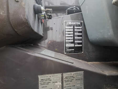 Teleskoptruck rundsving 2013  Manitou MRT2150 TURBO SAUER PRIVILEGE E3 (9)