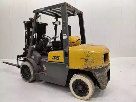 Gas truck 2012  TCM FG35T9 (5)