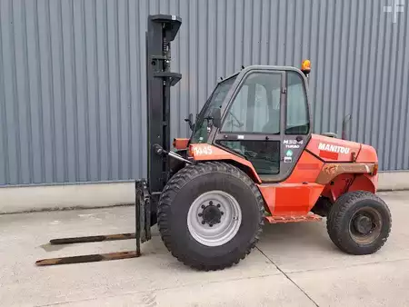 Chariots élévateurs tout terrain 2012  Manitou M30-4 T S3 E3 (1)