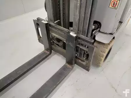 Carrelli elettrici 3 ruote 2018  Still RX 20-20 (5)