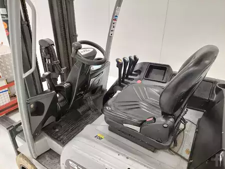 Carrelli elettrici 3 ruote 2018  Still RX 20-20 (6)