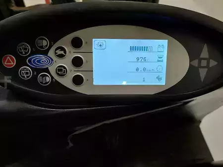 Carrelli elettrici 3 ruote 2018  Still RX 20-20 (9)