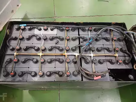 Chariots électriques à 3 roues 2018  Still RX 20-20 (12)