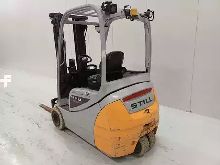 Chariots électriques à 3 roues 2018  Still RX 20-20 (4)