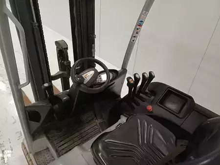 Chariots électriques à 3 roues 2018  Still RX 20-20 (8)