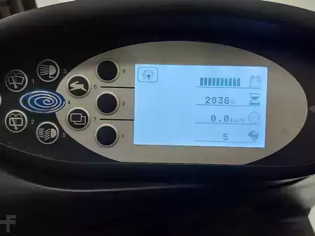 Chariots électriques à 3 roues 2018  Still RX 20-20 (9)