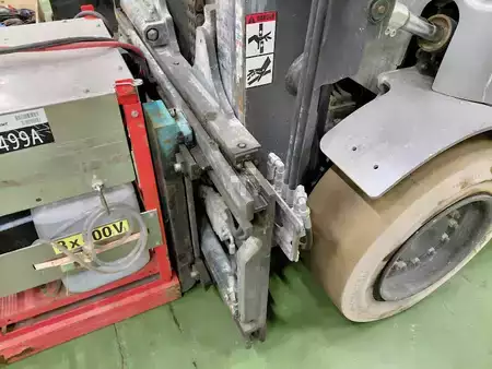 Elektro čtyřkolový VZV 2018  Still RX 60-60 (11)