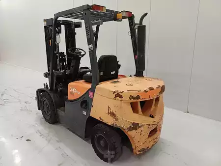 Dieseltruck 2018  Doosan D30G PLUS (4)
