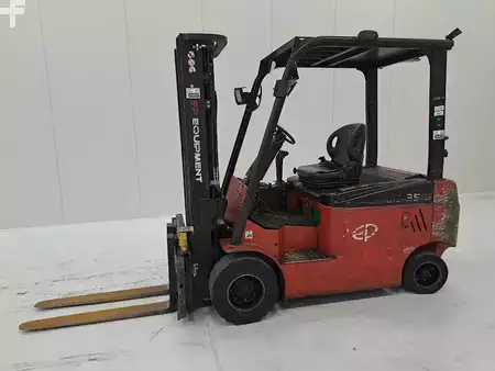 Chariots électriques à 4 roues 2022  EP Equipment CPD35L1-S (1)