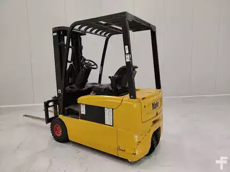 Eléctrica de 3 ruedas 2006  Yale ERP18ATF (4)