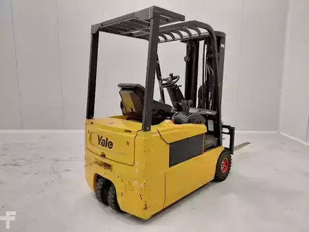 Eléctrica de 3 ruedas 2006  Yale ERP18ATF (5)