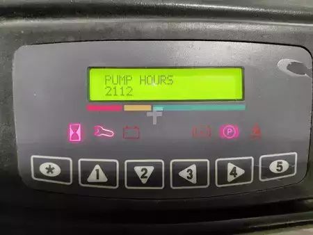 Eléctrica de 3 ruedas 2006  Yale ERP18ATF (9)