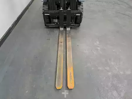 Empilhador a gás 2017  Toyota 02-8FGF15 (5)