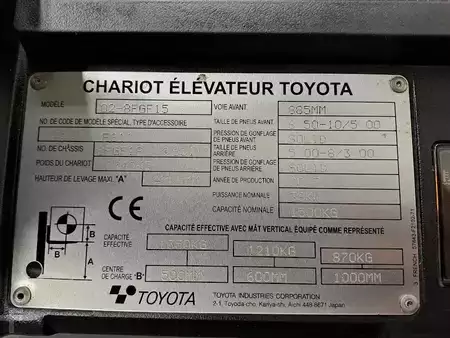 Empilhador a gás 2017  Toyota 02-8FGF15 (7)