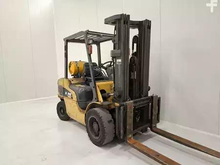 LPG heftrucks 2008  CAT Lift Trucks GP30NT (3)