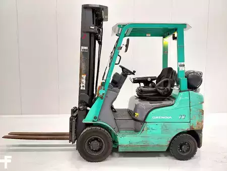 Gasoltruck 2013  Mitsubishi FG18NT (1)
