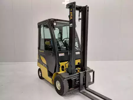 Carretilla elevadora GLP 2011  Yale GLP16VX (2)
