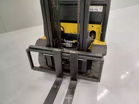 Carretilla elevadora GLP 2011  Yale GLP16VX (5)