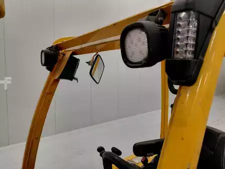 Elektromos 4 kerekű 2012  Hyster J2.5XN (14)