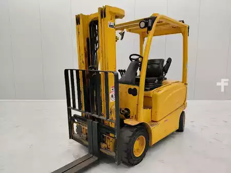 Elektromos 4 kerekű 2012  Hyster J2.5XN (2)
