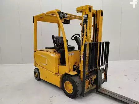 Elektromos 4 kerekű 2012  Hyster J2.5XN (3)