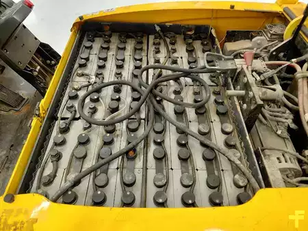 Elektromos 4 kerekű 2012  Hyster J2.5XN (7)