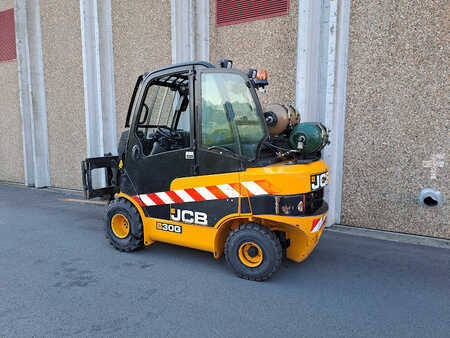 Empilhador telescópico-Fixo 2016  JCB TLT 30 G (2)