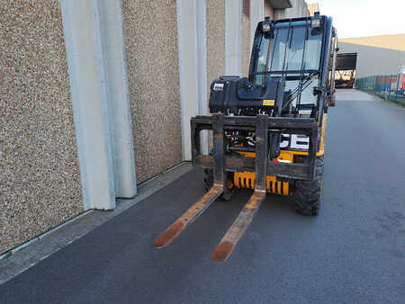 Empilhador telescópico-Fixo 2016  JCB TLT 30 G (9)
