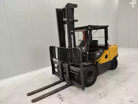 Carrelli elevatori diesel 2008  Doosan D55C-5 (1)