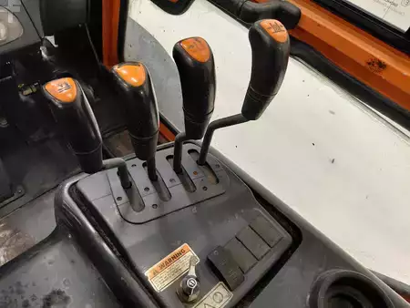 Carrelli elevatori diesel 2008  Doosan D55C-5 (7)