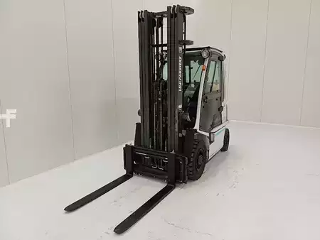 Empilhador a gás 2016  Unicarriers U1D2A25LQ (3)