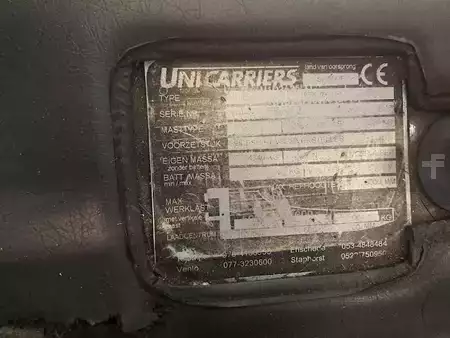 Empilhador a gás 2016  Unicarriers U1D2A25LQ (9)