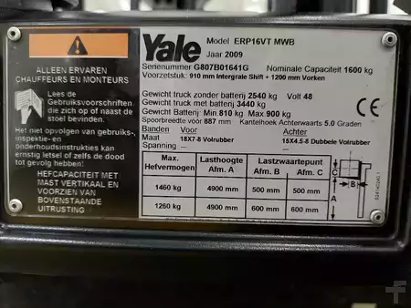 Chariots électriques à 3 roues 2009  Yale ERP16VT (8)