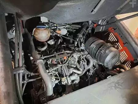 Dieselový VZV 2016  Linde H40D-02 (8)