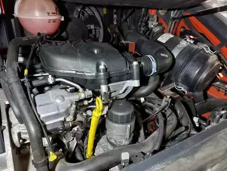 Dízel targoncák 2014  Linde H25D-02 (11)