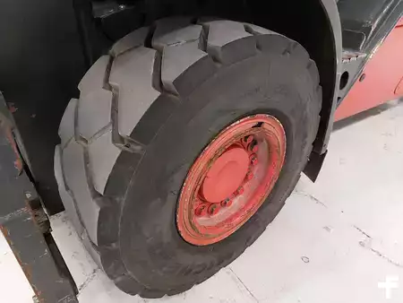 Dízel targoncák 2014  Linde H25D-02 (14)