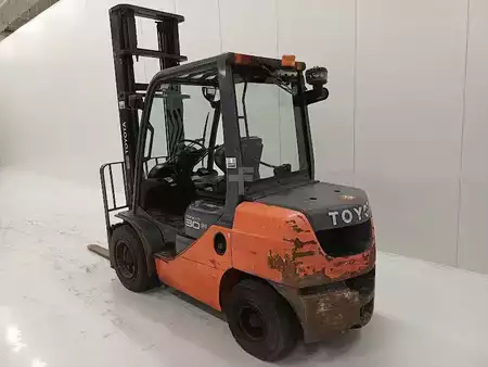 Dieselstapler 2012  Toyota 02-8FDF30 (4)