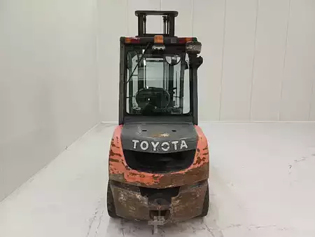 Dieselstapler 2012  Toyota 02-8FDF30 (5)