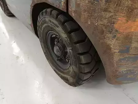 Wózki widłowe diesel 2012  TCM FHD18T3 (13)